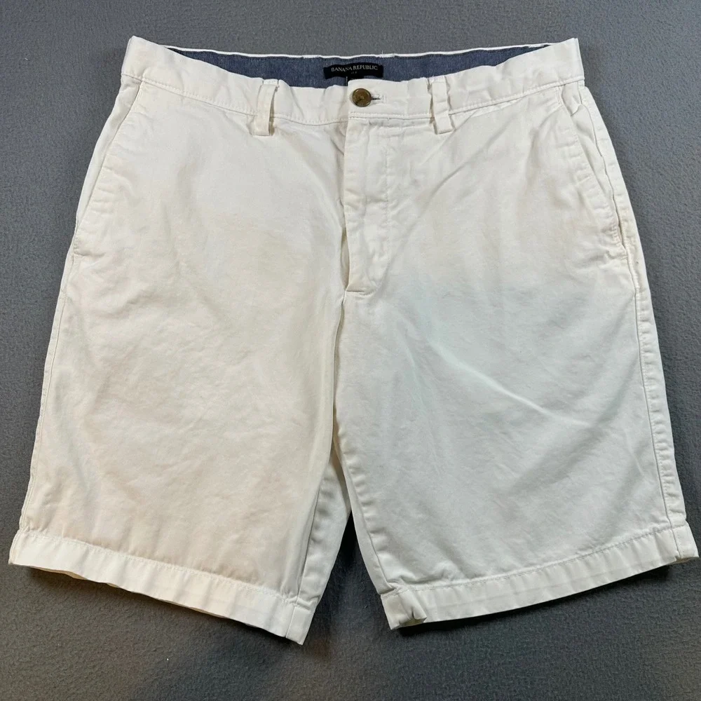 Banana Republic Mens City Short 15 White Cotton Chino Shorts 33 438488-02